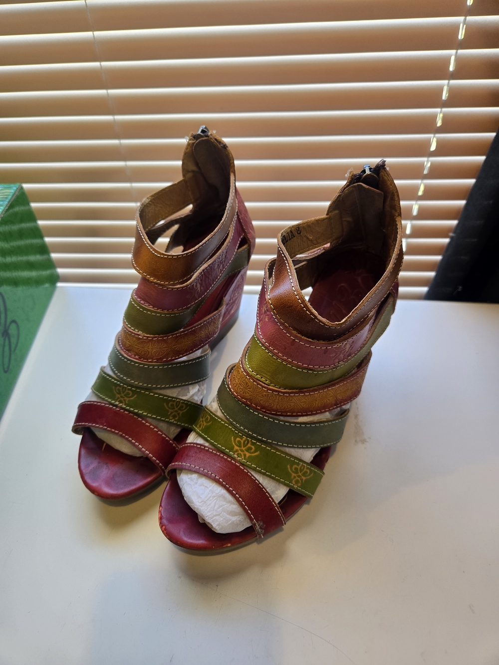 Elite By Corkys Leather Multicolor Strappy Wedge Sandal  8.5